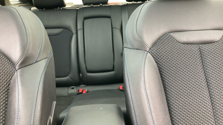 Renault Kadjar 1.3 TCE S Edition 5dr Petrol Hatchback